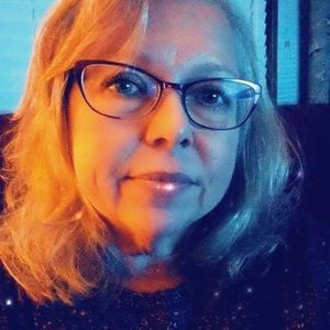 Meet your Posher, Malissa